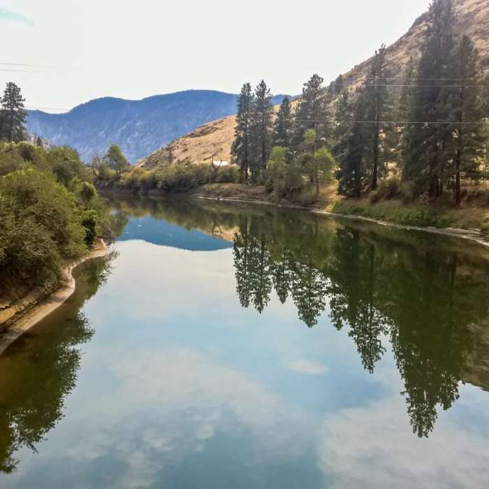 Near Pacific Northwest National Scenic Trail Section 9