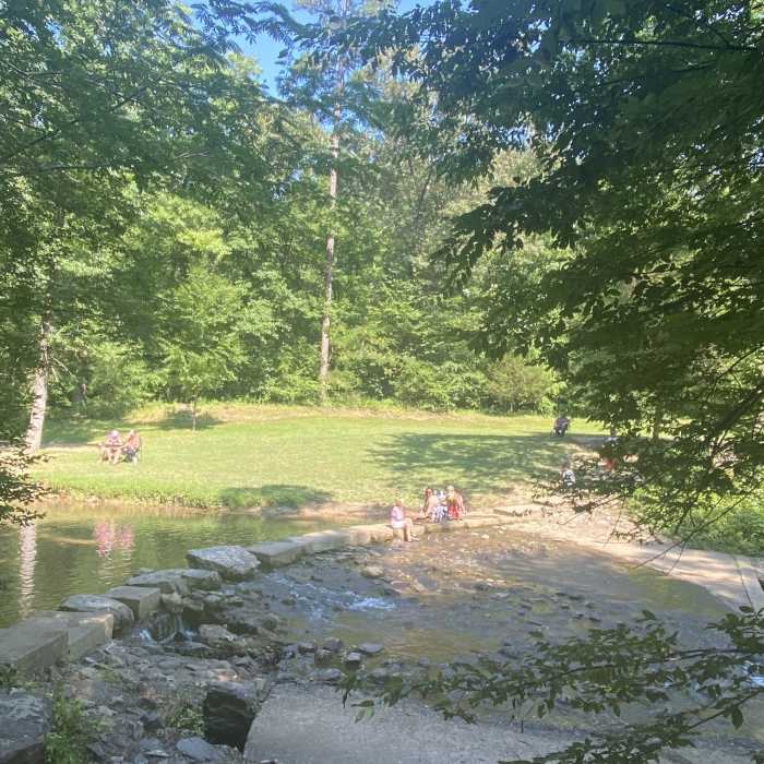 Start of trail by the Gulpha Gorge camping ground. Near Sunset Loop