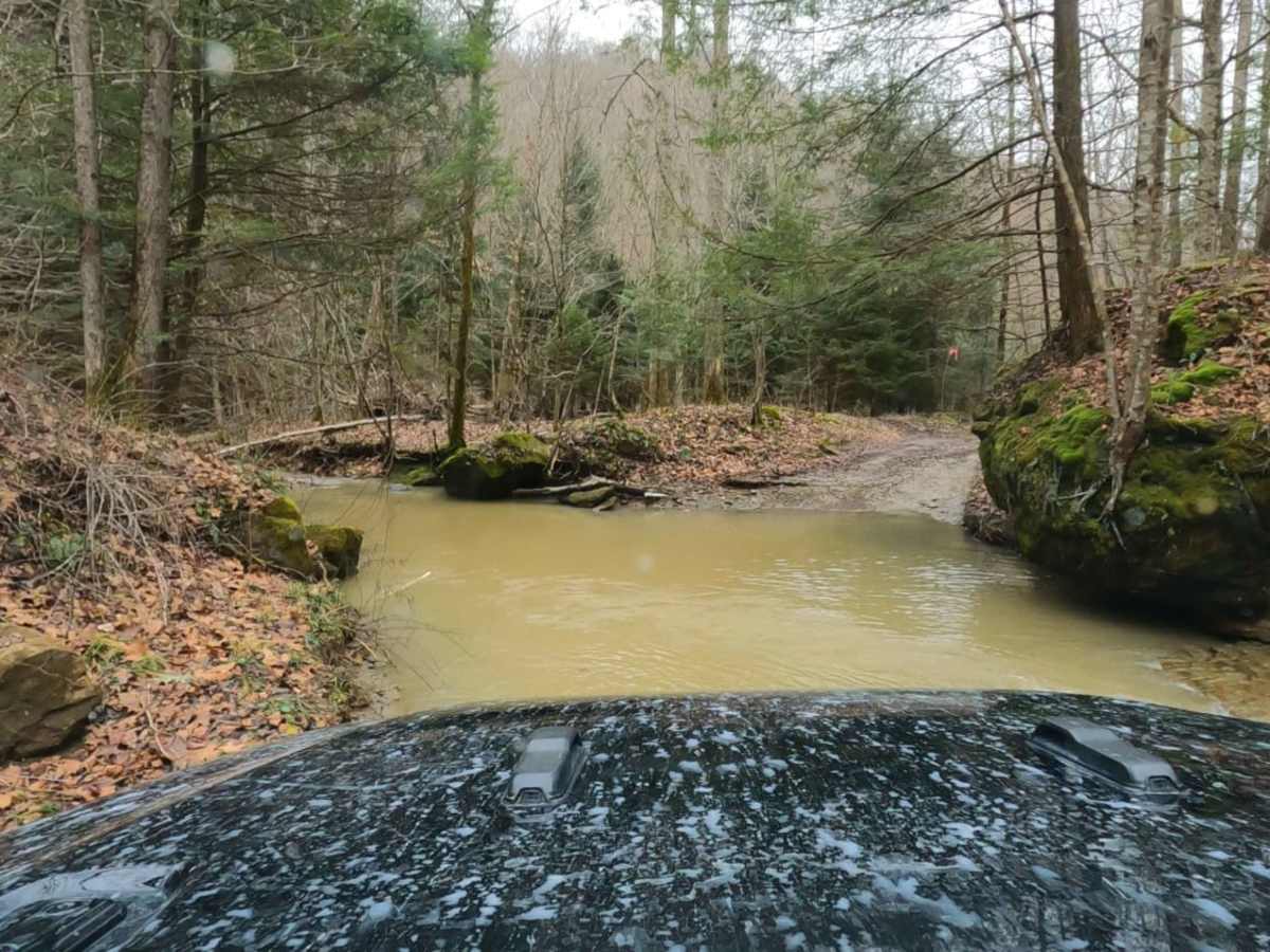 Pumpkin Hollow Rd photo 3