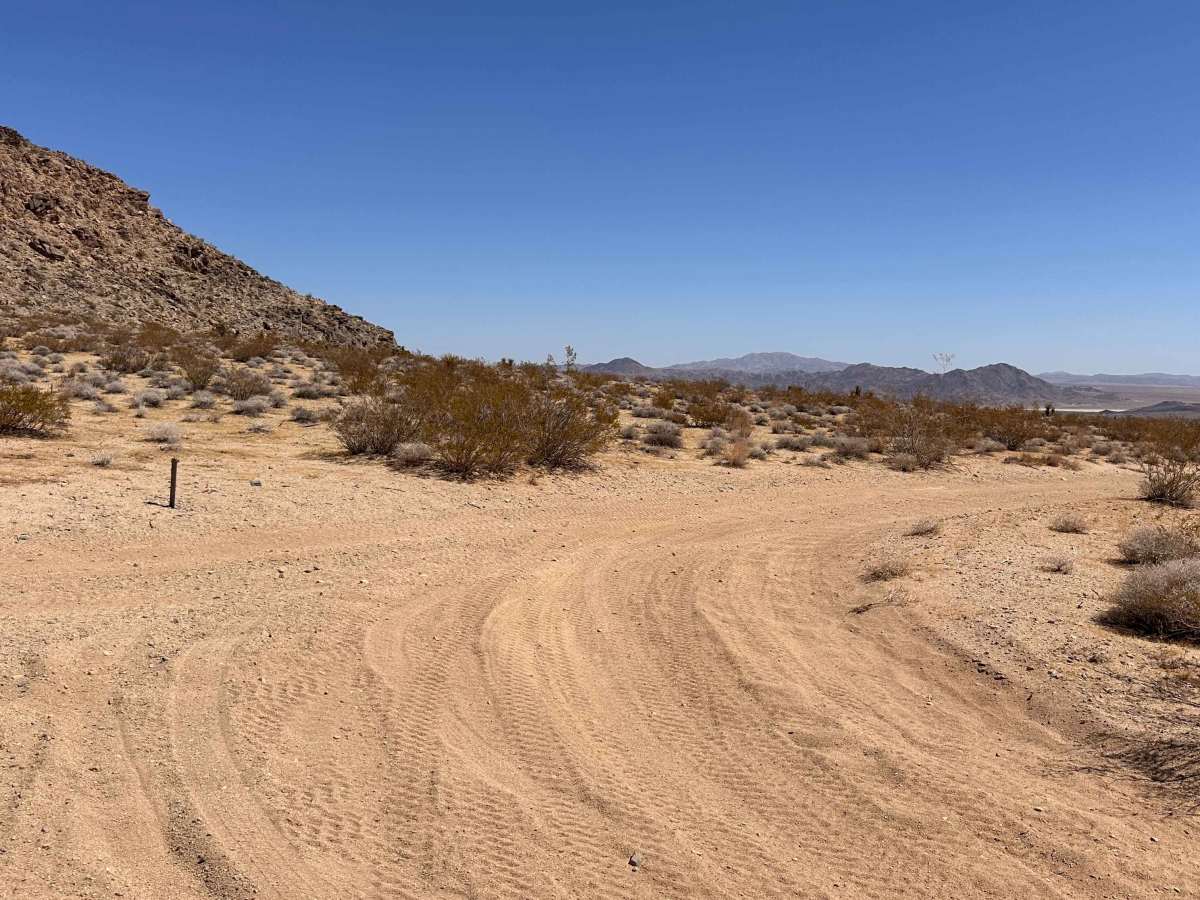 Lucky Strike Trail photo 3