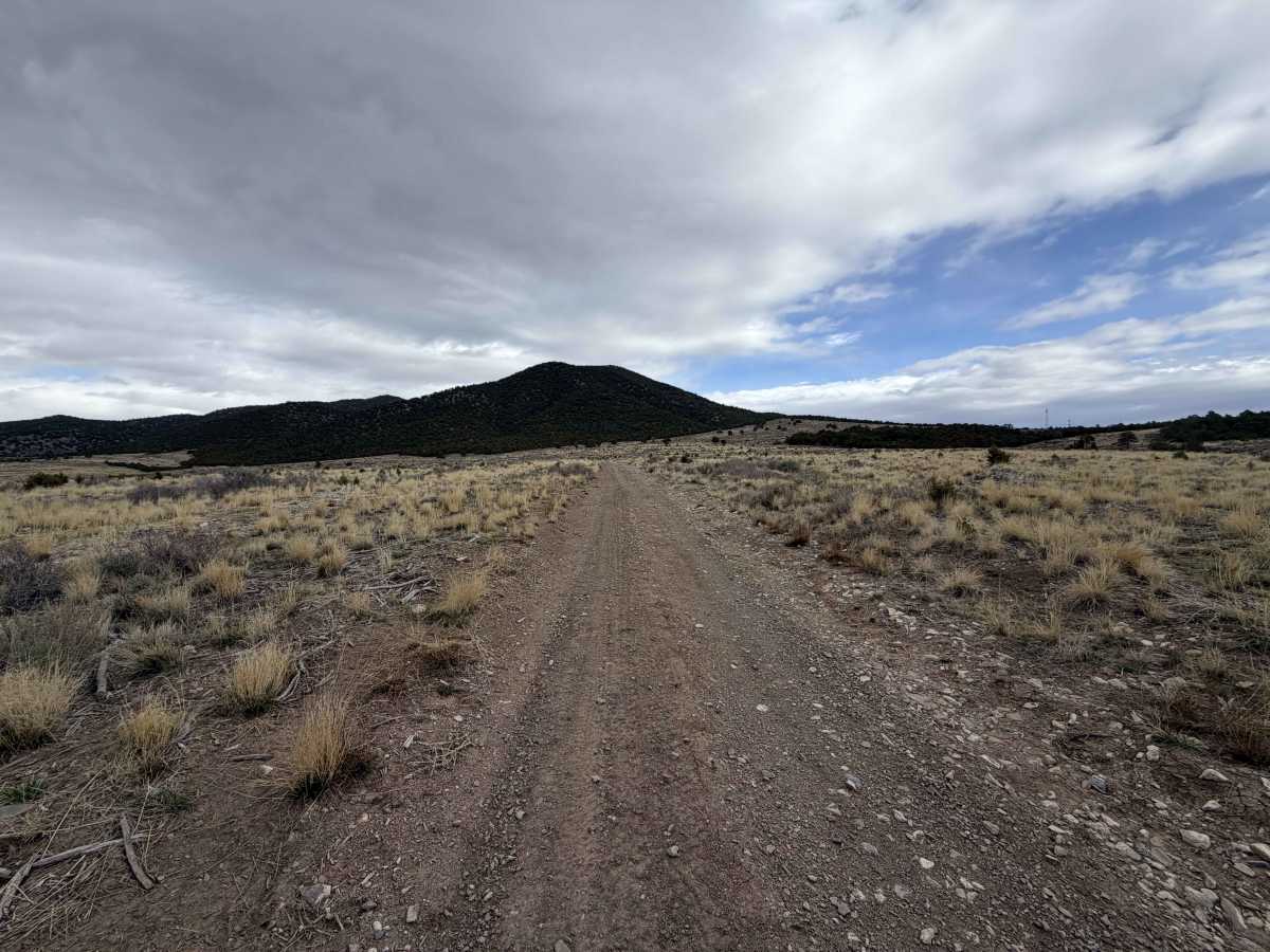 Miner's Canyon Road photo 2