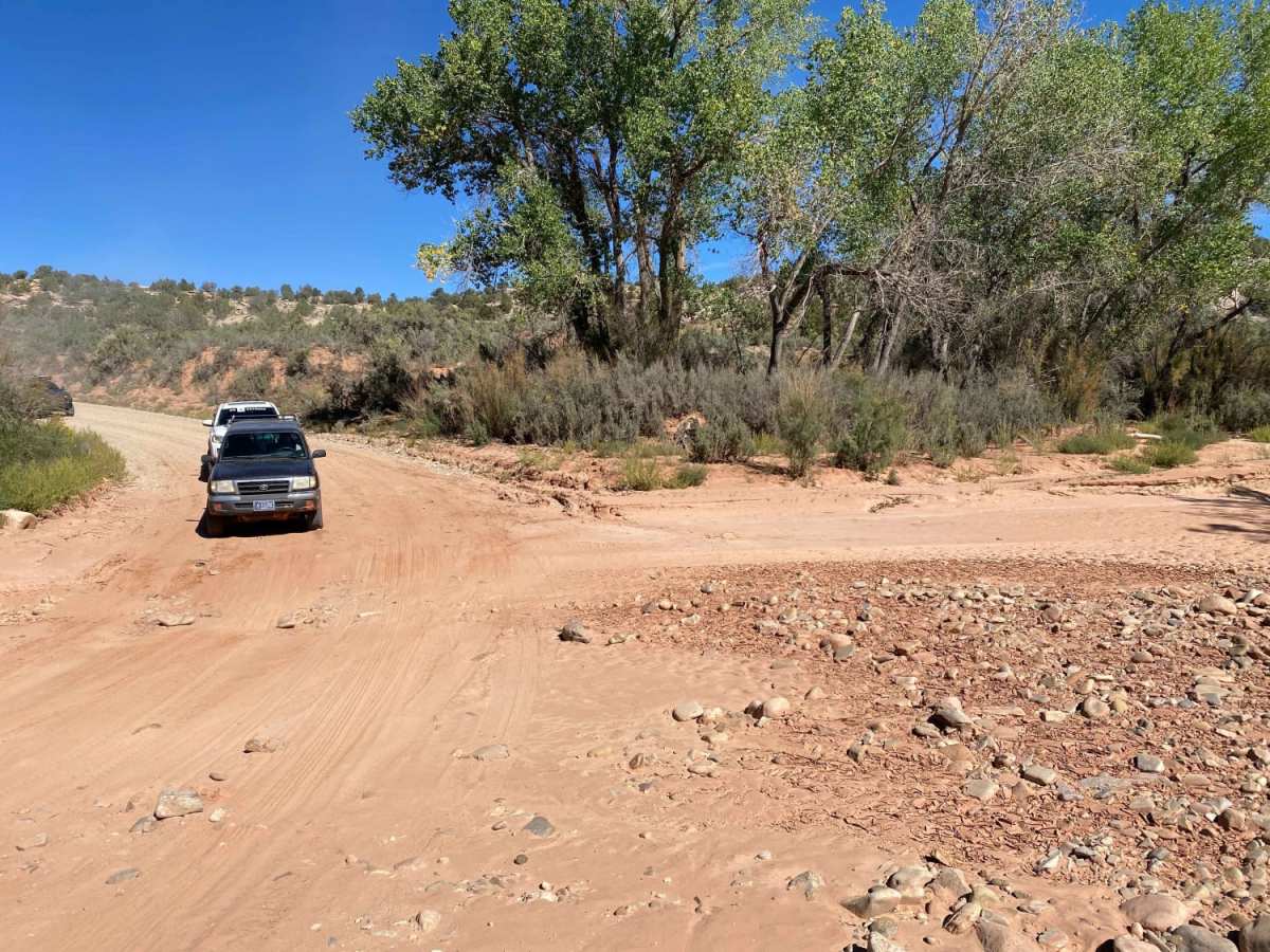 South Elks Road trail photo