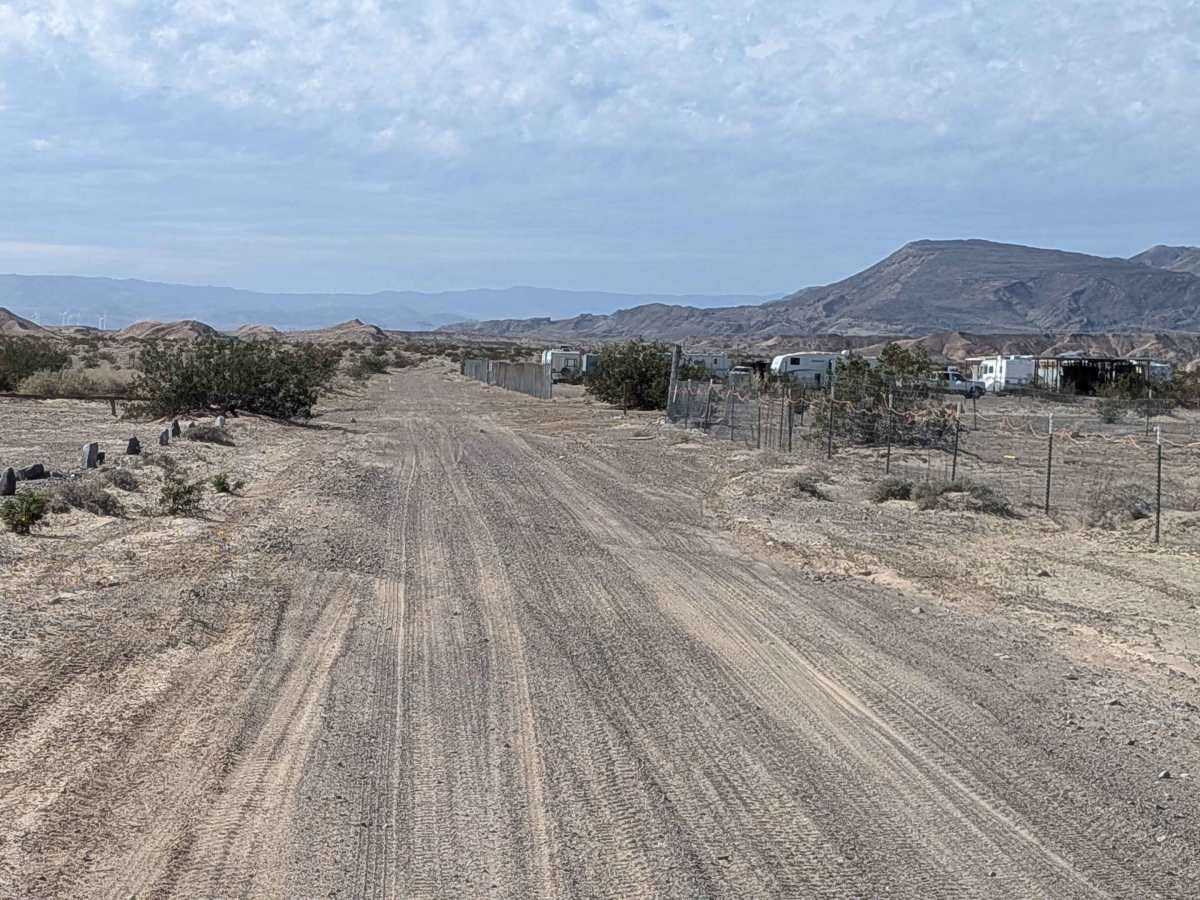 Dirt Road - BLM 232 photo 4