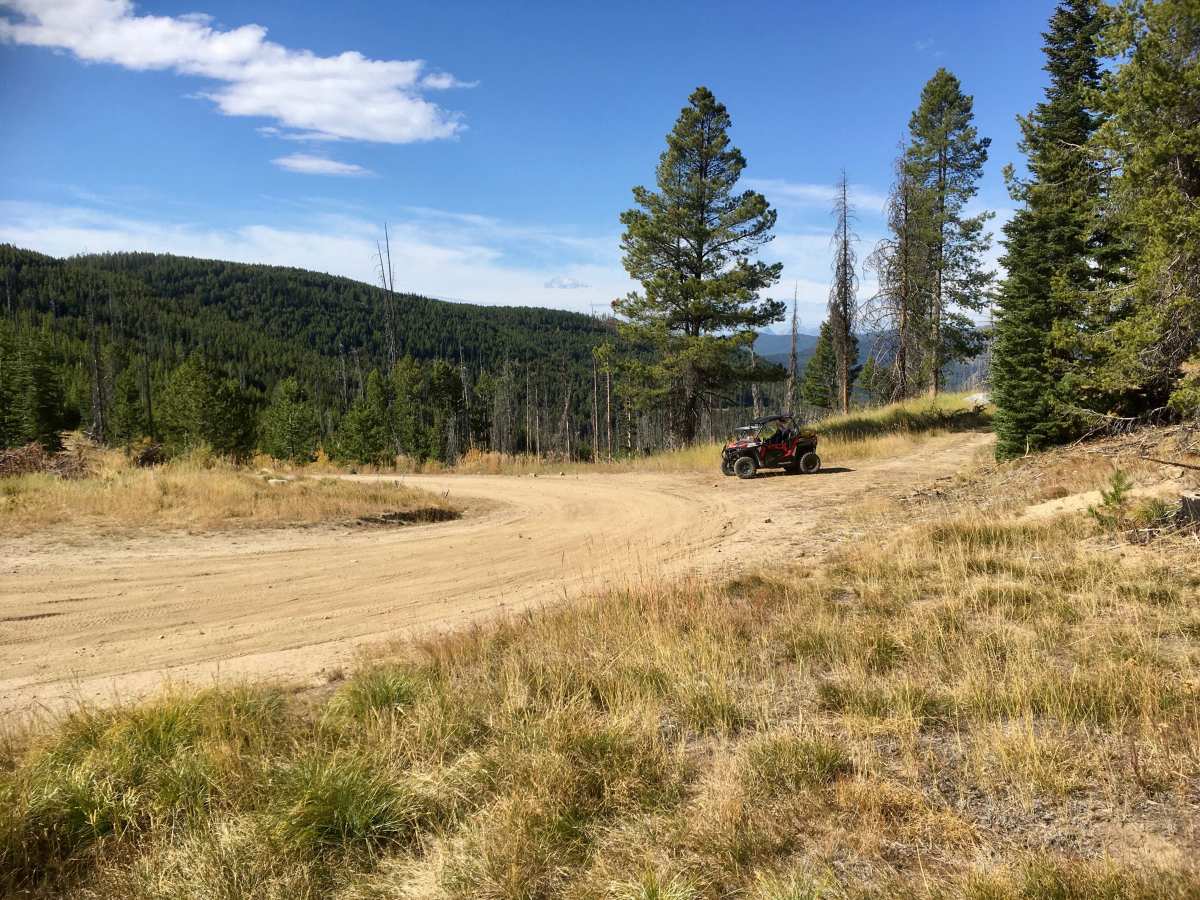 Lick Creek Road trail photo