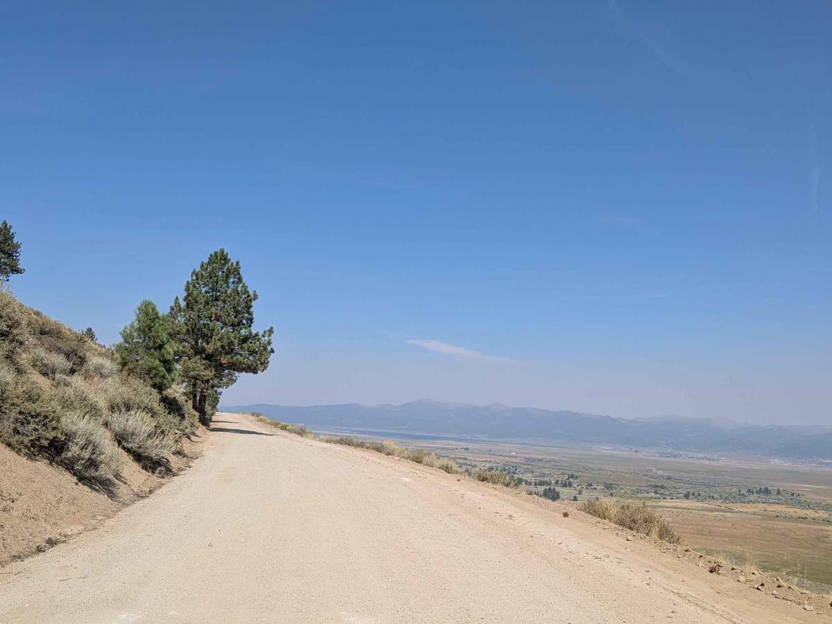 Leviathan Road East - FS 31052 trail photo