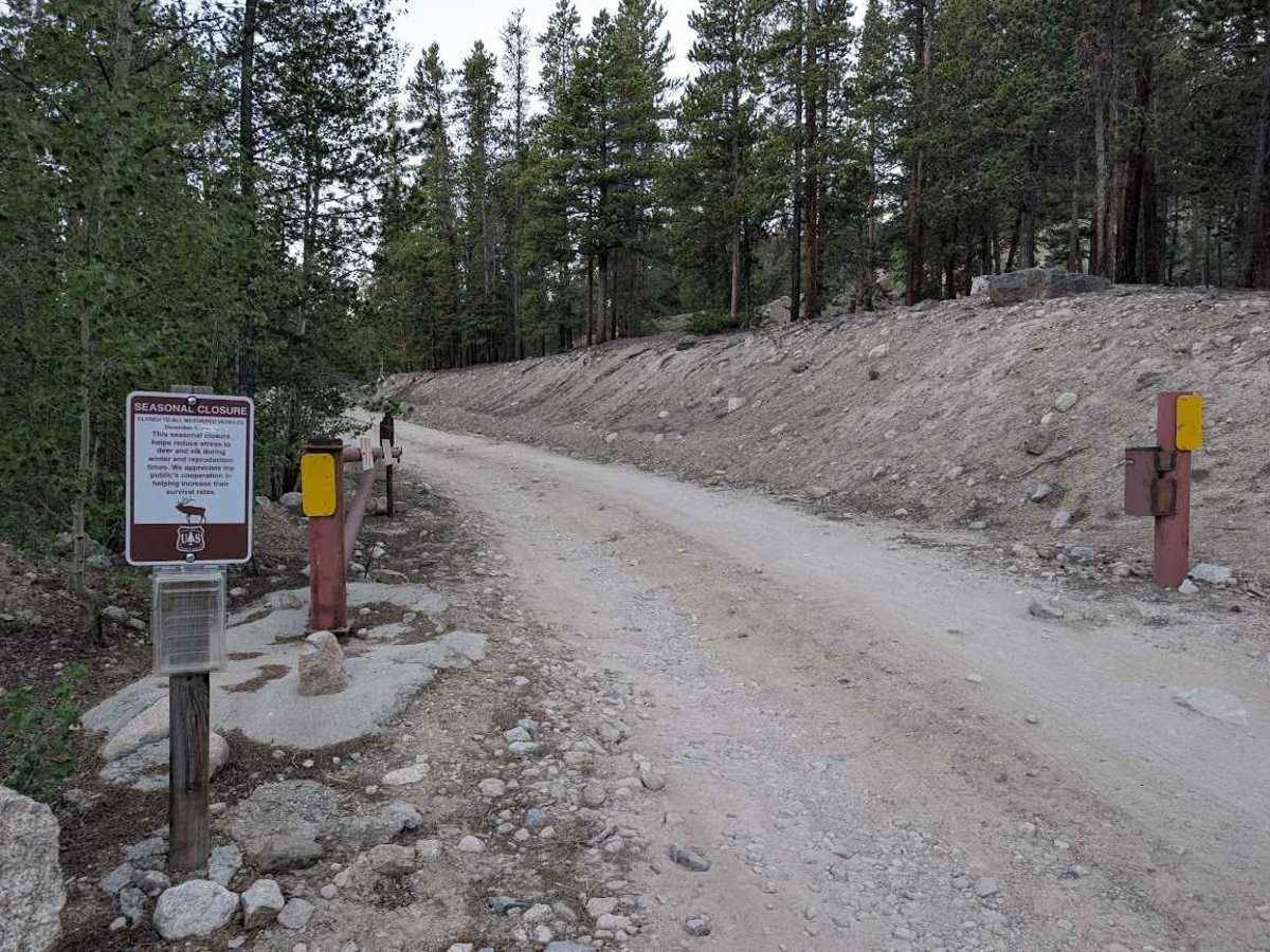 Lilly Pond Road trail photo