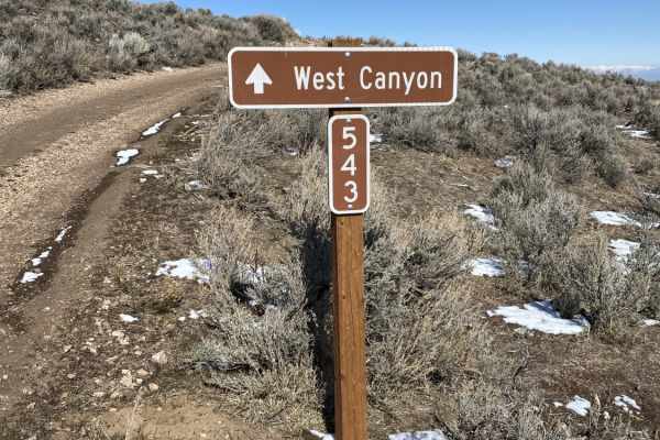 Magpie Road to West Canyon Trailhead