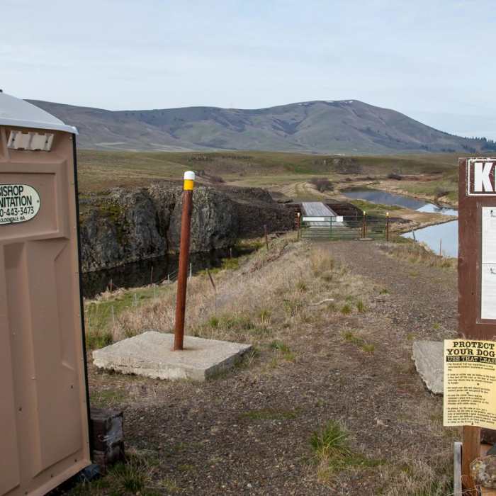 Near Klickitat Trail, Harms Road Trailhead