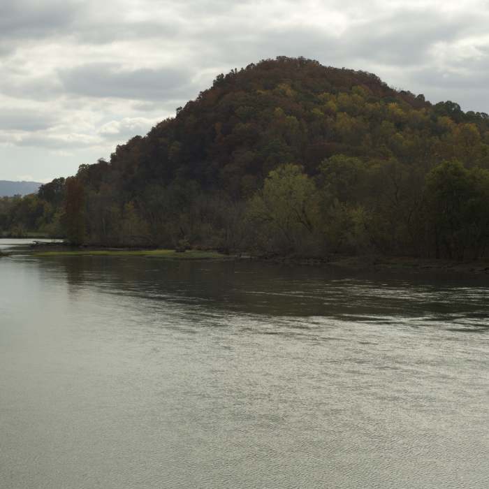 The mountains and hillsides are lit up in the fall as the leaves change color. Near Island Loop Trail