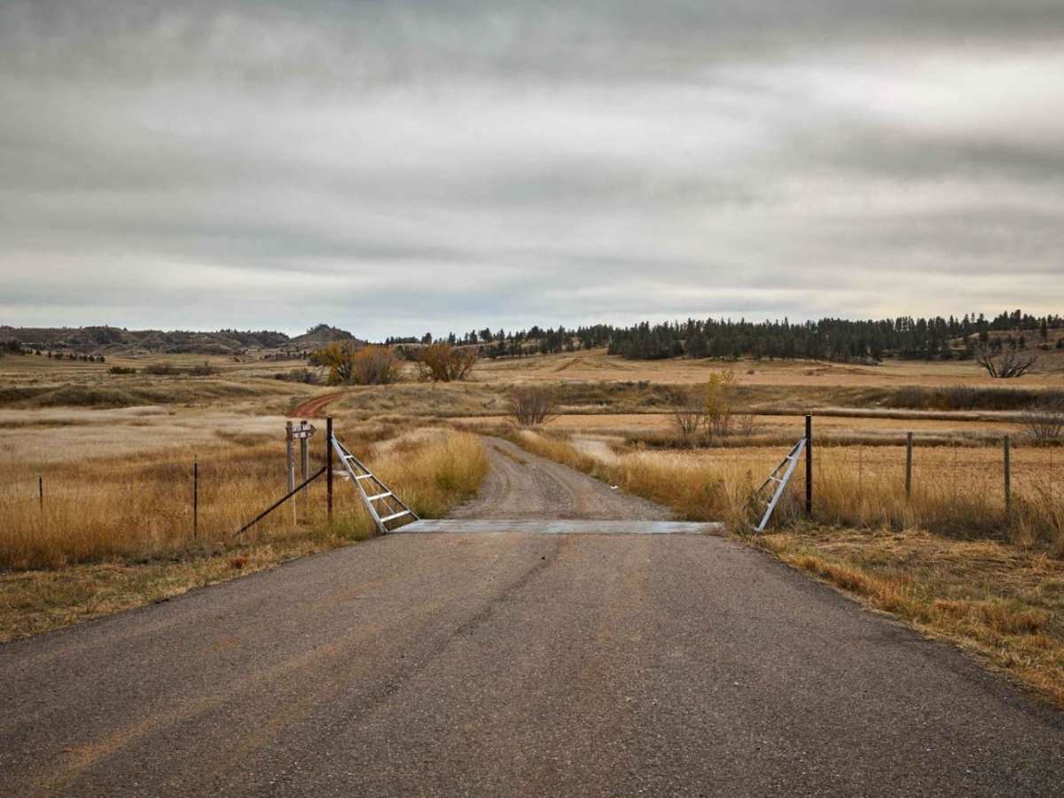 Red Top Hill Road trail photo