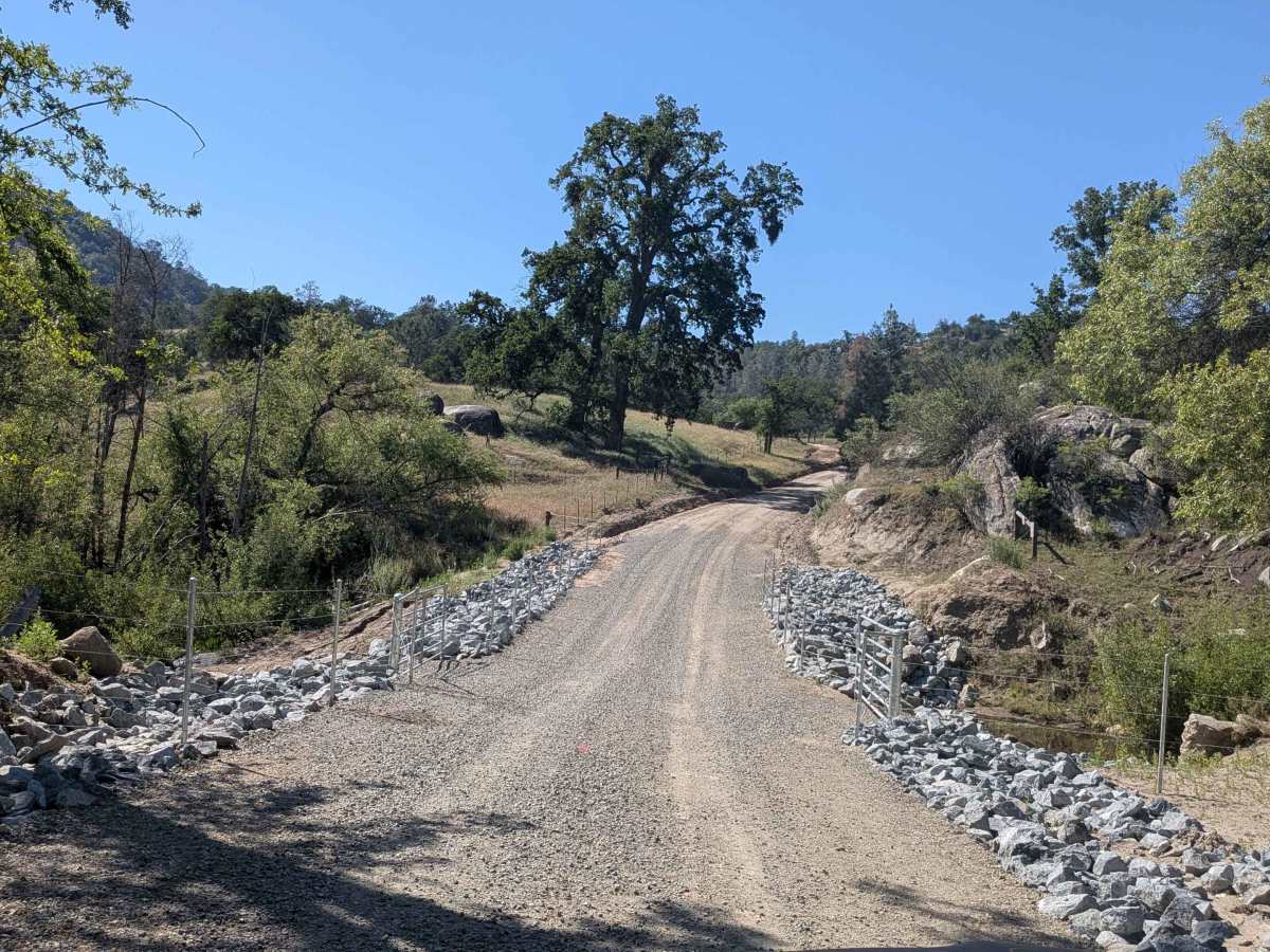 Poso Flat Road trail photo
