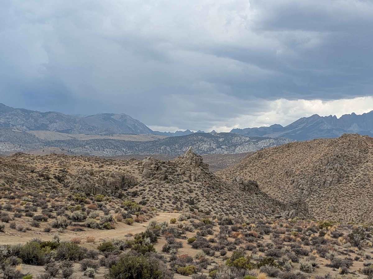 Tungsten Hills North photo 6