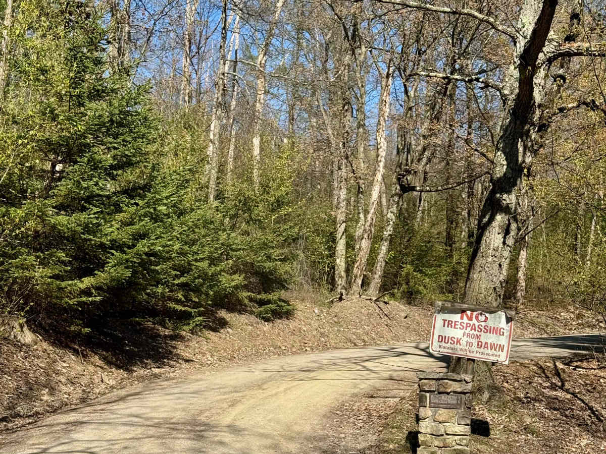 Shade Mountain Rd photo 4