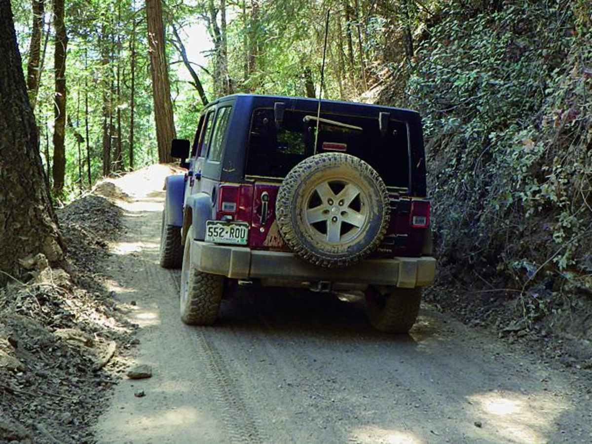 Shirttail Canyon trail photo