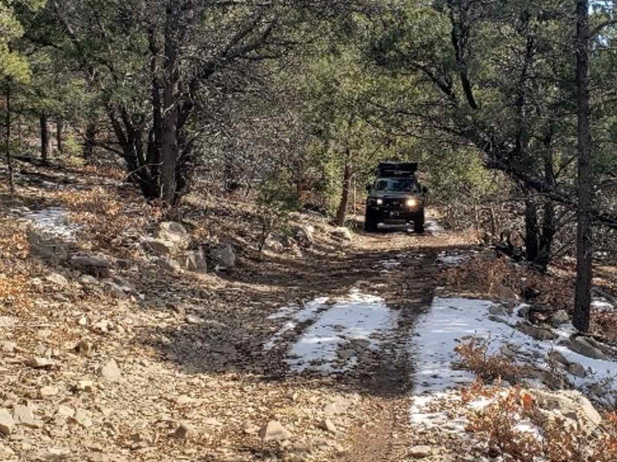 Laborcita Canyon trail photo