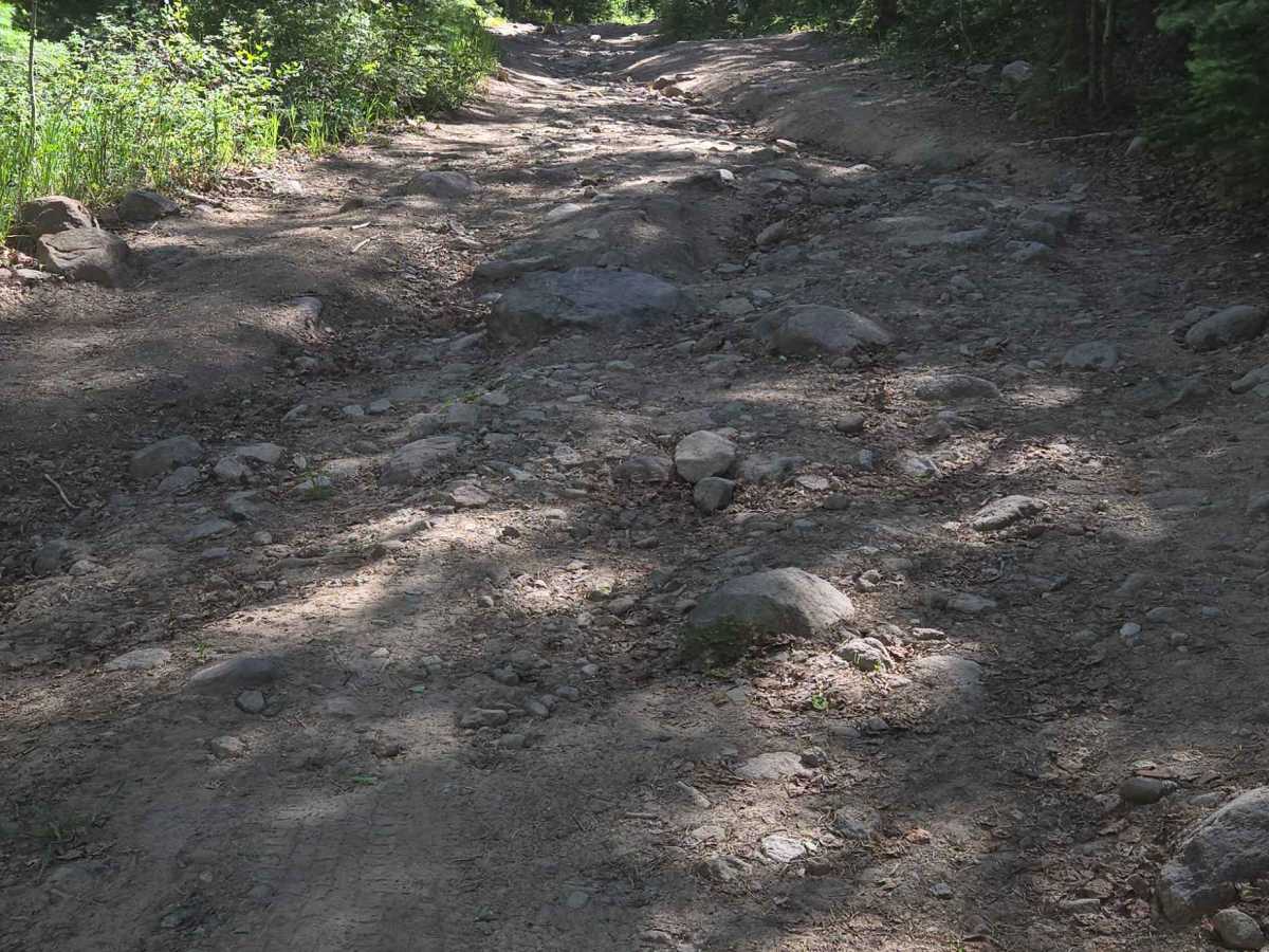Black Mountain Road photo 2