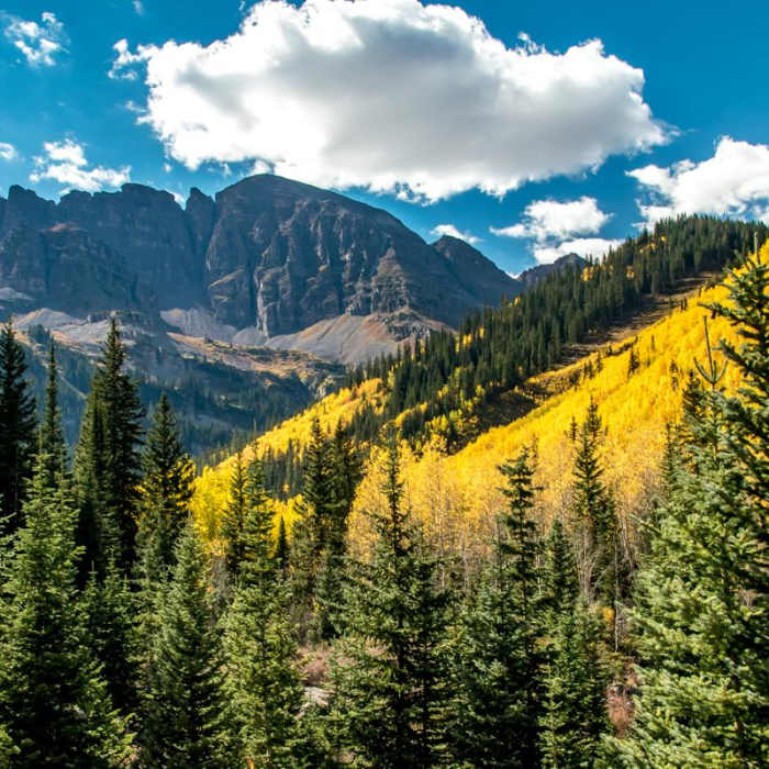 Near Crater Lake + Maroon Lake Hike via the Maroon-Snowmass Trail