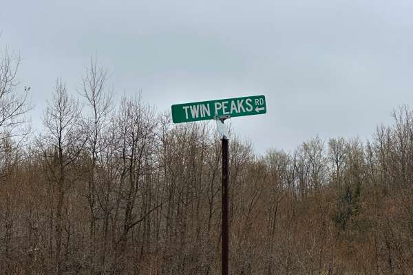 Twin Peaks Road