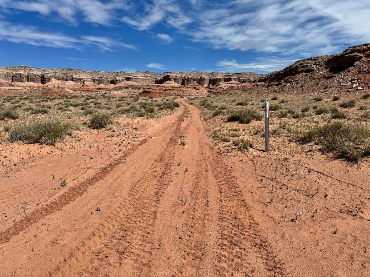 D7436 trail photo
