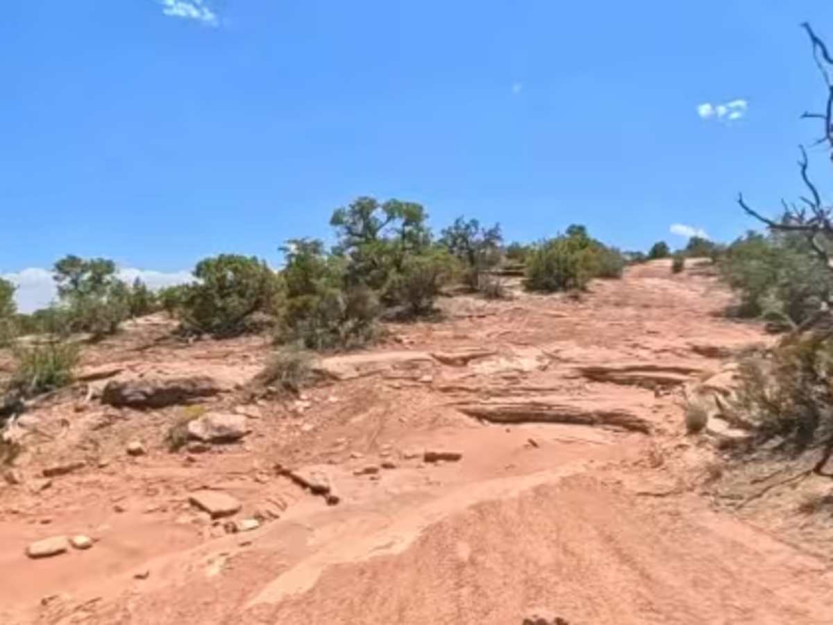 Day Canyon Access Road photo 2