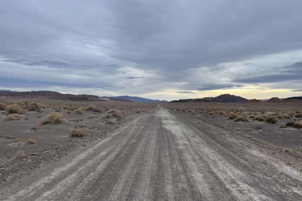 Emigrant Trail to "The Crossing"