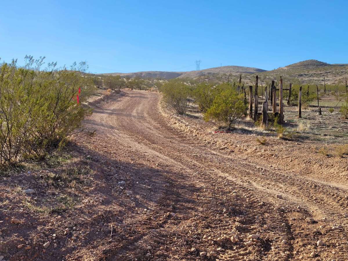 Bear Claw to Overlook trail photo