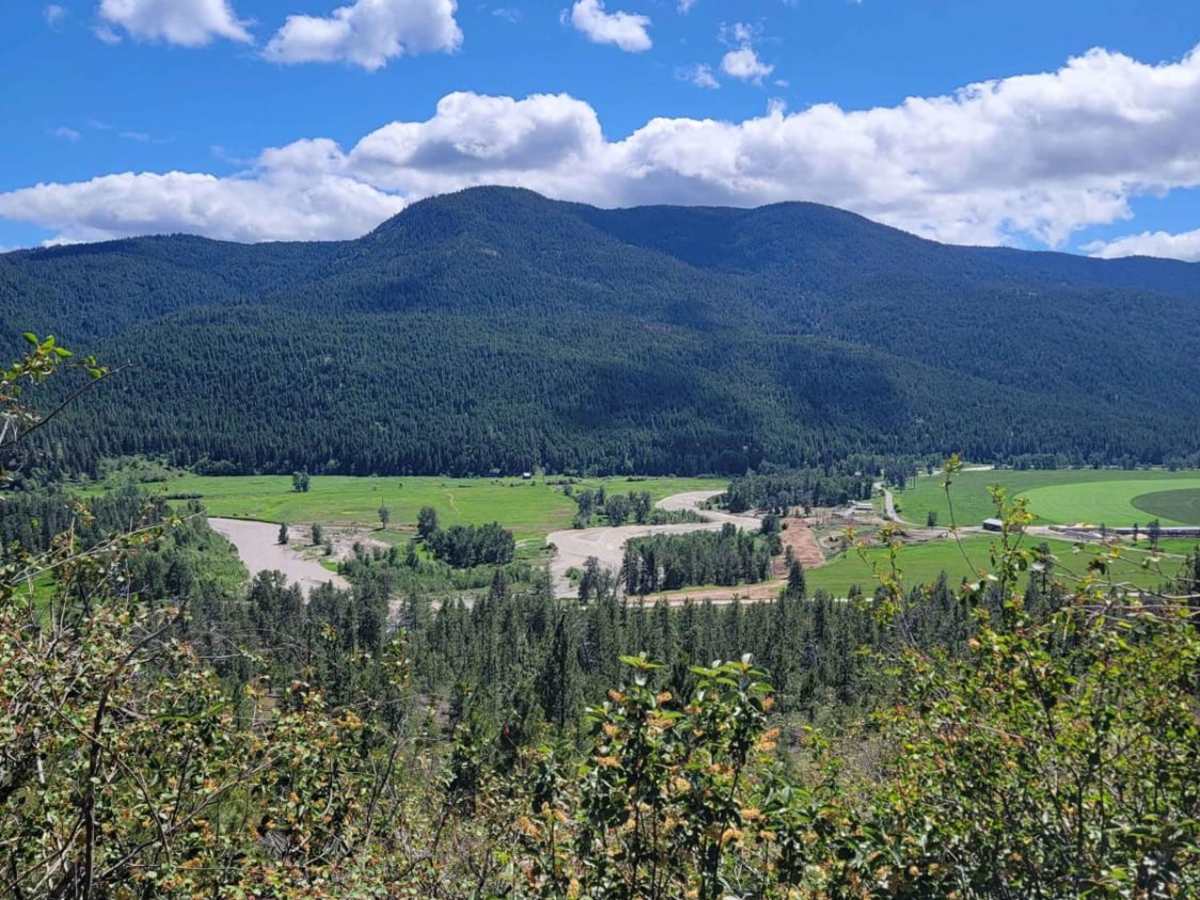 Promontory Lookout trail photo