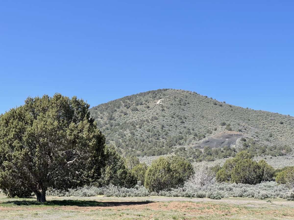 Northside E Mountain trail photo