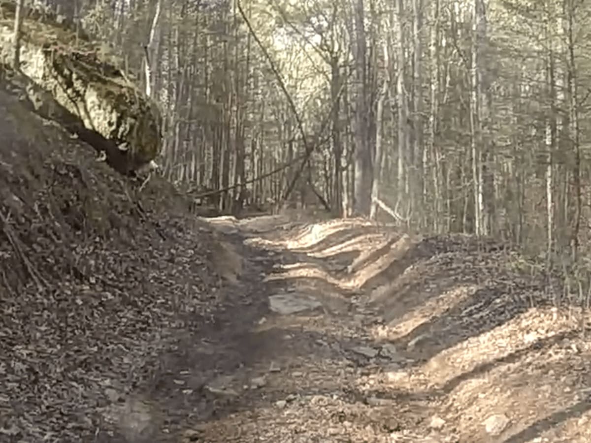 Devils Stairway trail photo