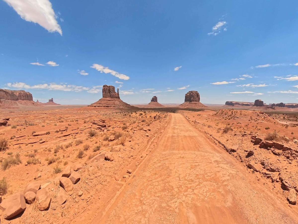 Monument Valley Loop photo 3