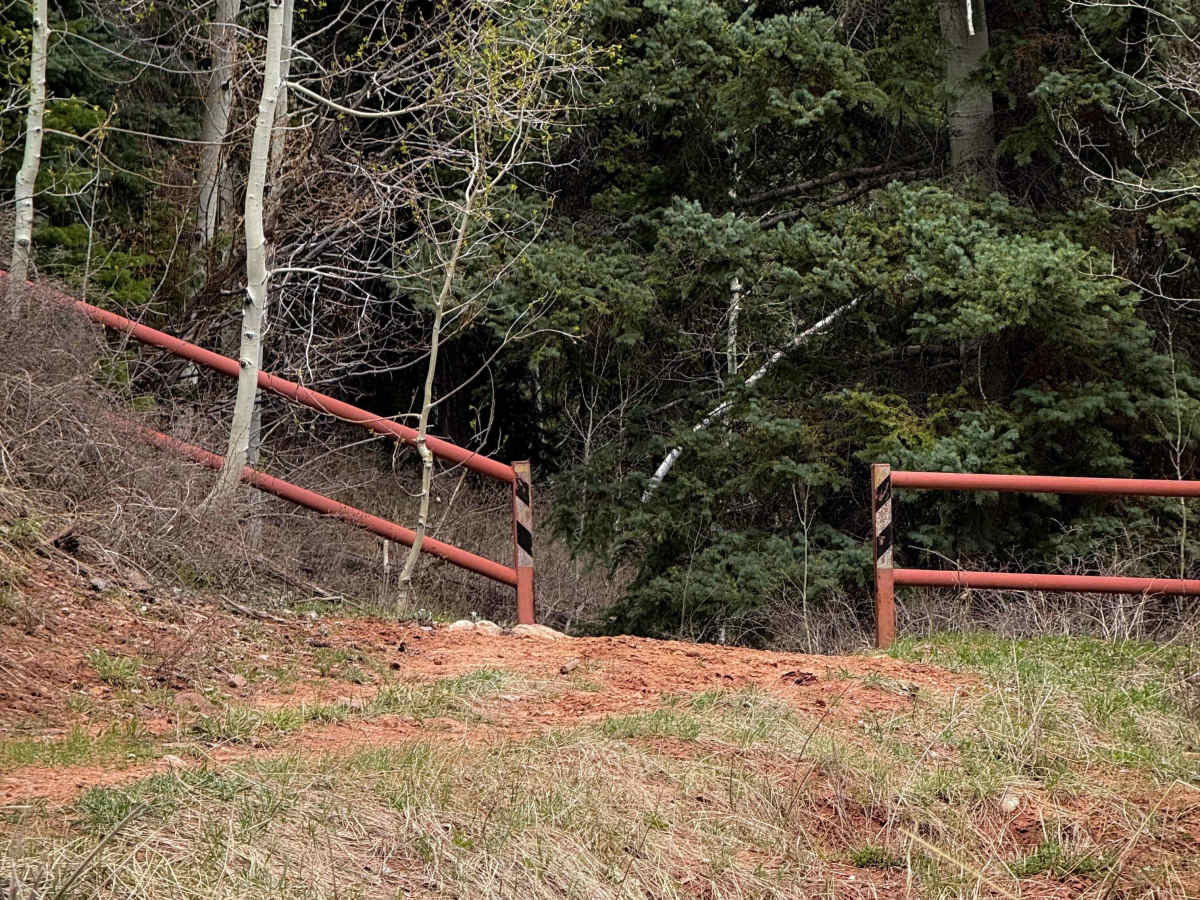 Trail 16   photo 2