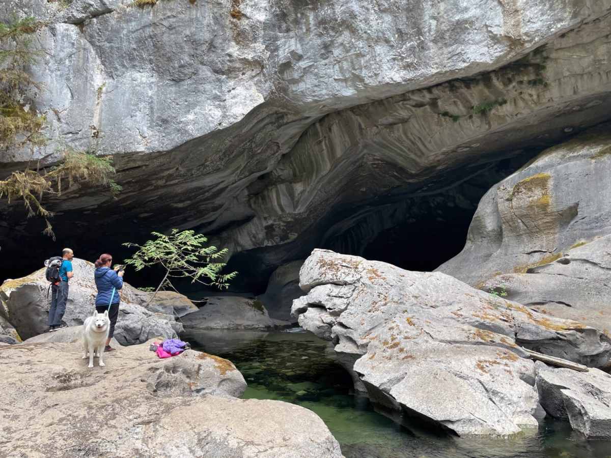Atluck Lake to Huson Caves photo 4