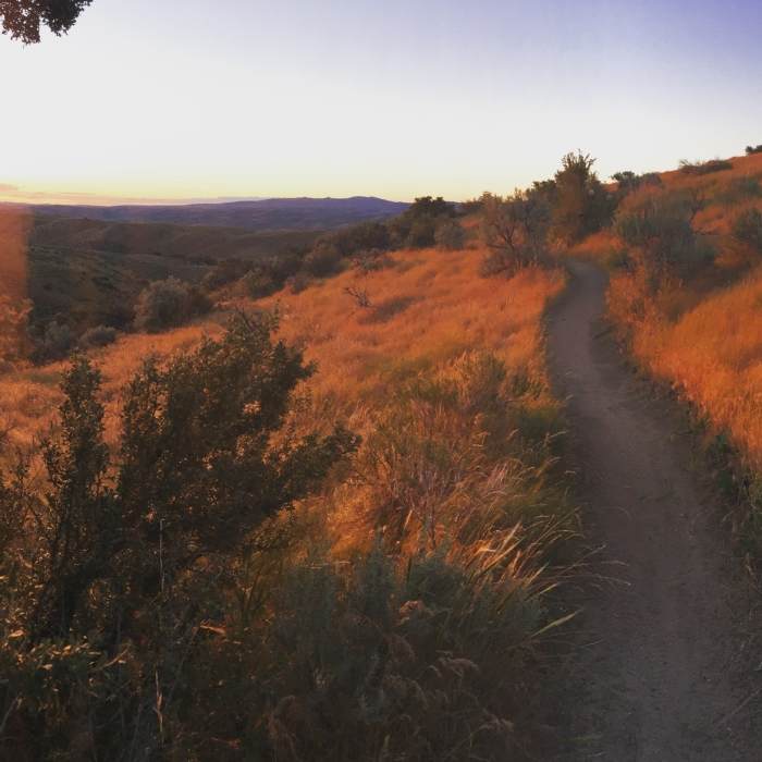 Near Polecat Loop Hike