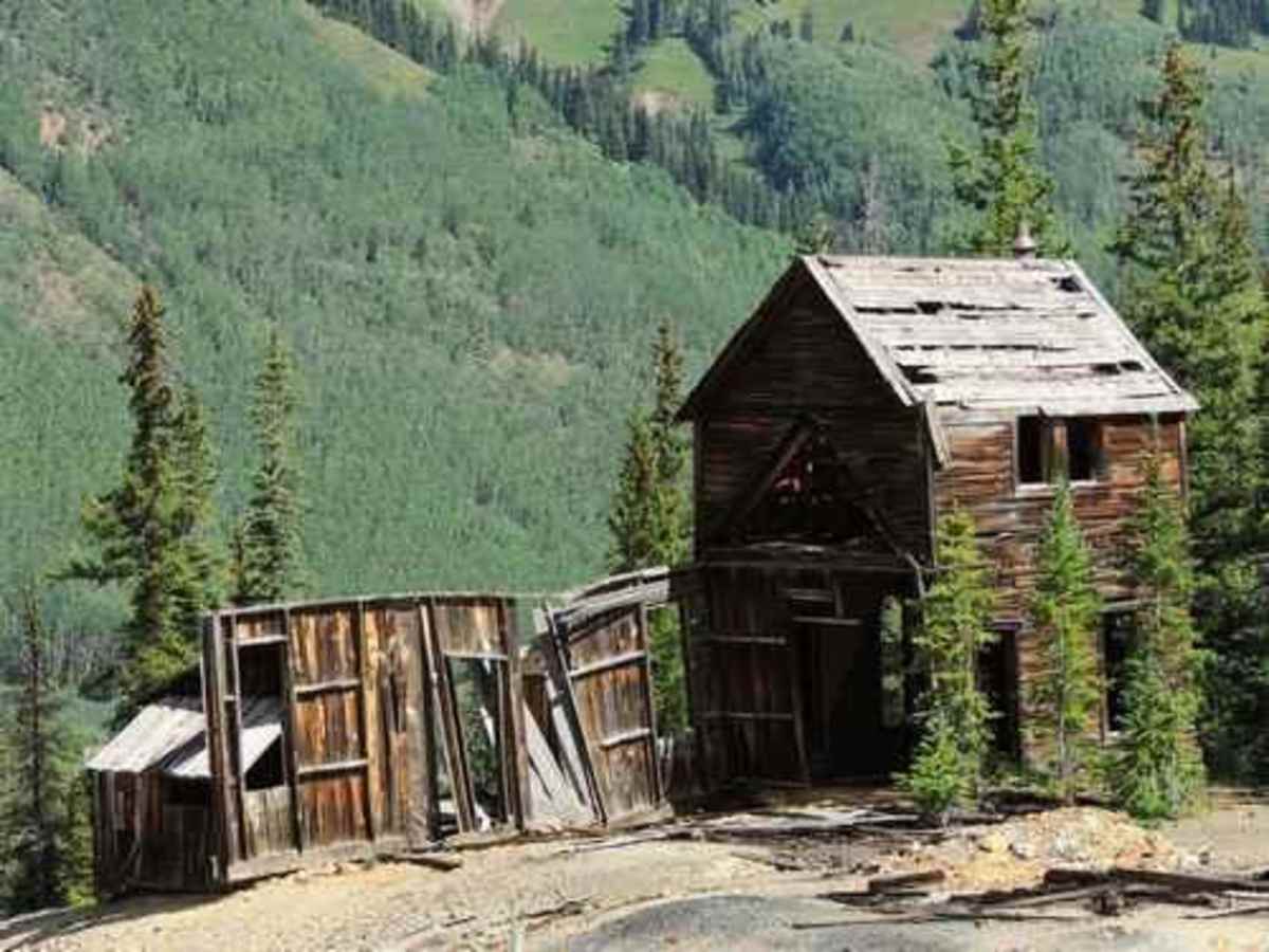 Red Mountain Pass trail photo