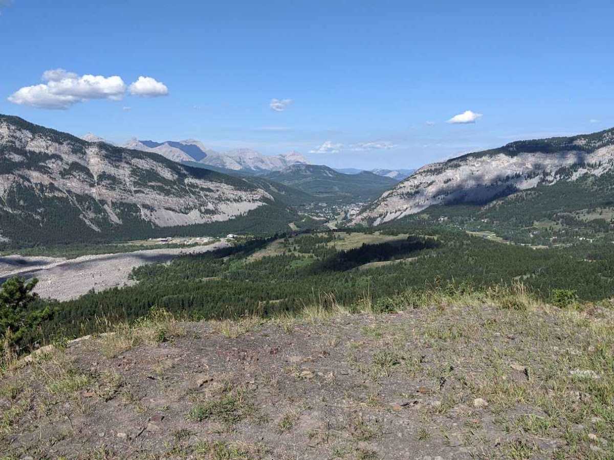 Frank Slide Lookout trail photo