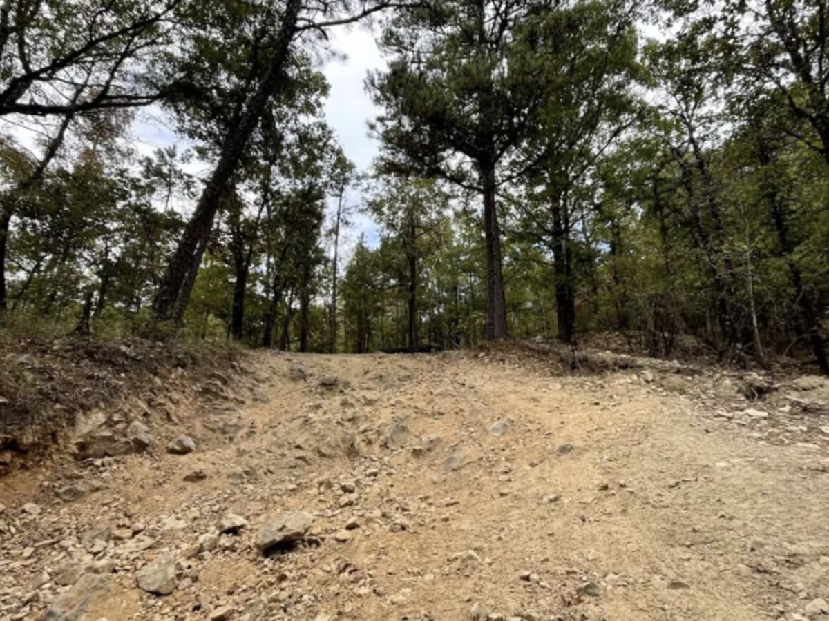 J18 Quartz Canyon photo 2