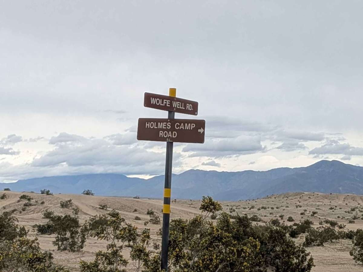 Holmes Camp Road trail photo