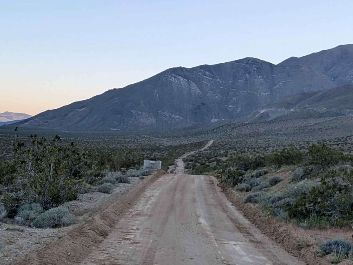 Aqueduct Service Road Deadfoot Canyon trail photo