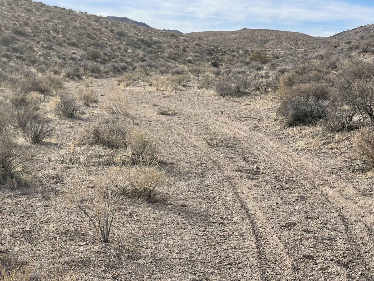 Old Stagecoach Road trail photo