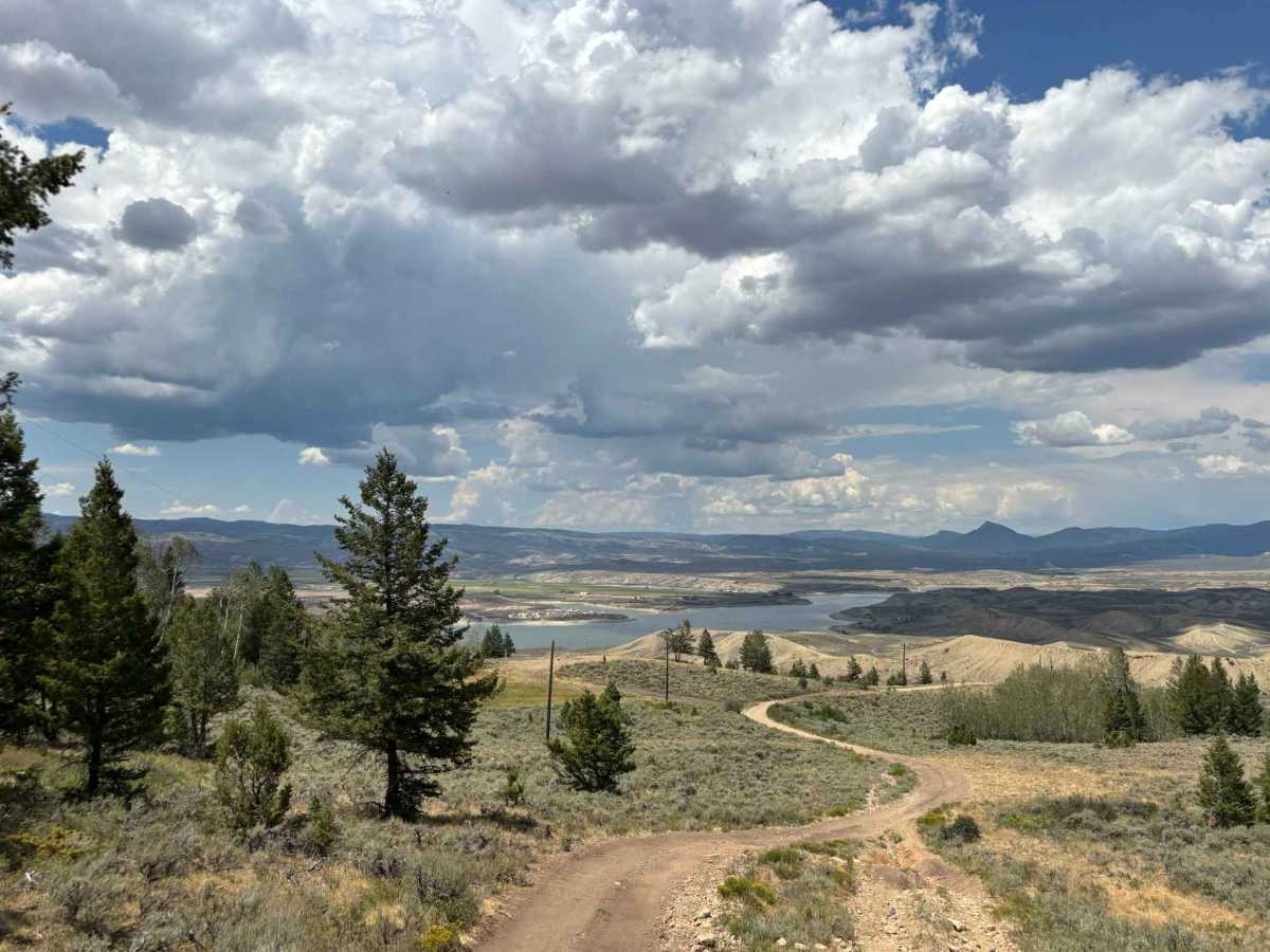 Wolford Reservoir Overlook trail photo