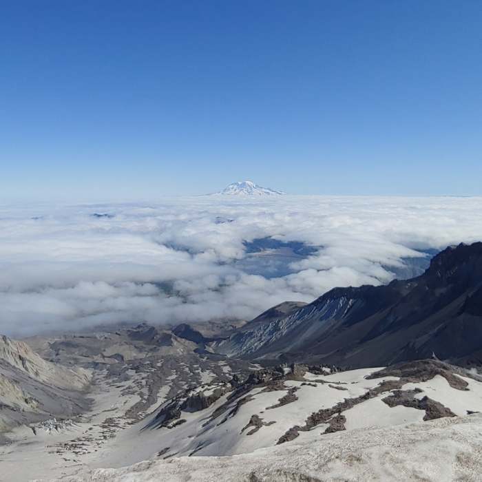 Near Mount St. Helens Summer Climbing Route: Monitor Ridge