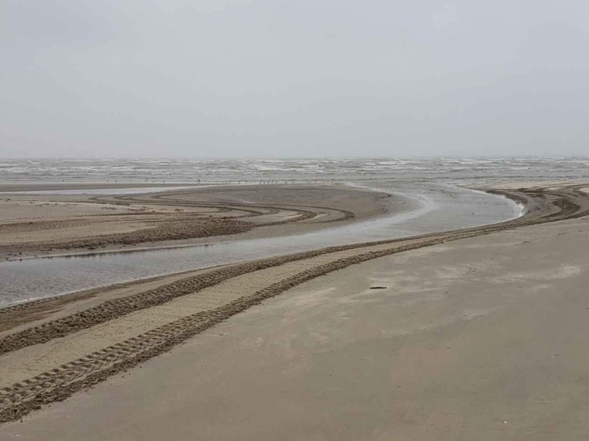 Bolivar Beach photo 3