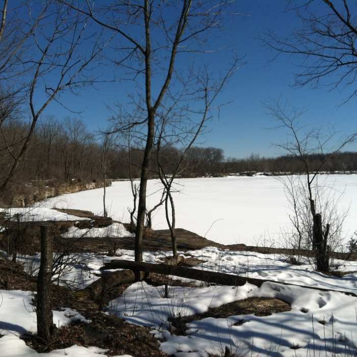 winter hike Near Green Trail - Lake Loop