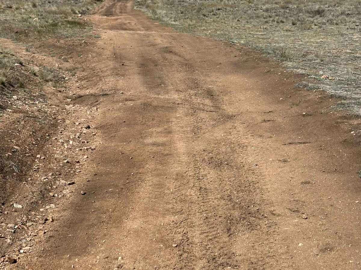 Mud Springs Road photo 4
