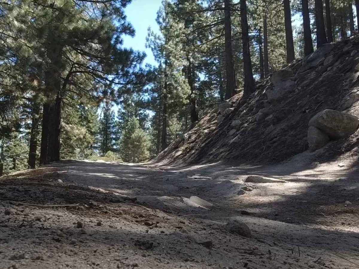 Kings Canyon Road photo 2