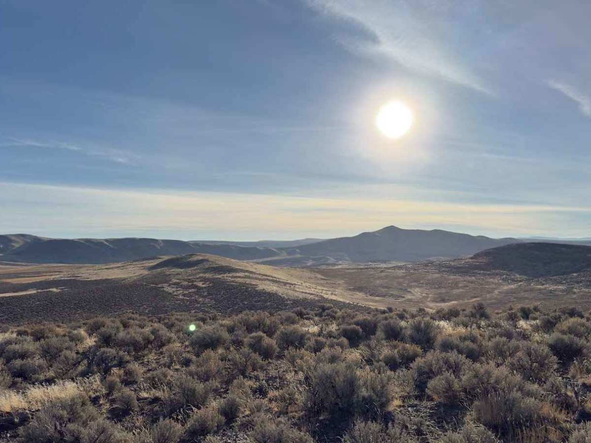 Christmas Lake Valley and Fossil Lake photo 3