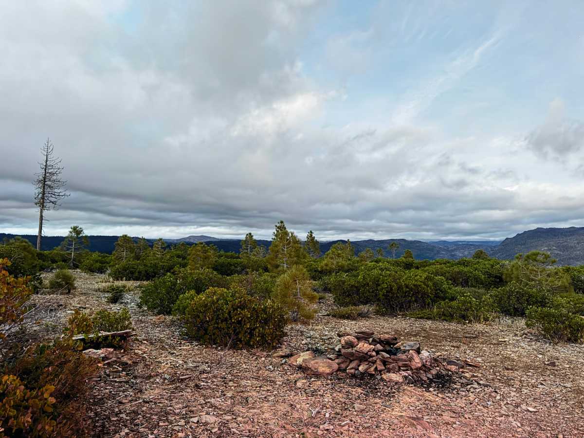 Tade Spur Camp trail photo