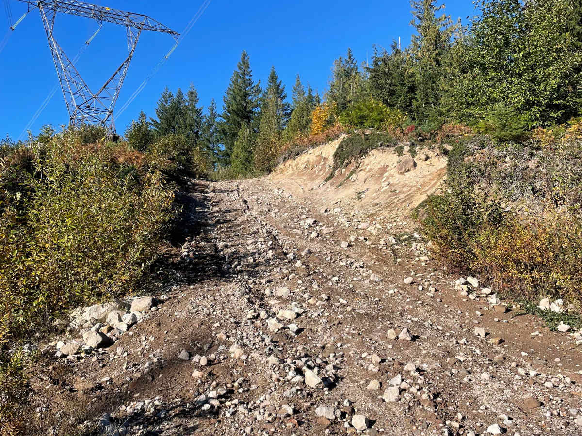 Powerline Trail photo 6