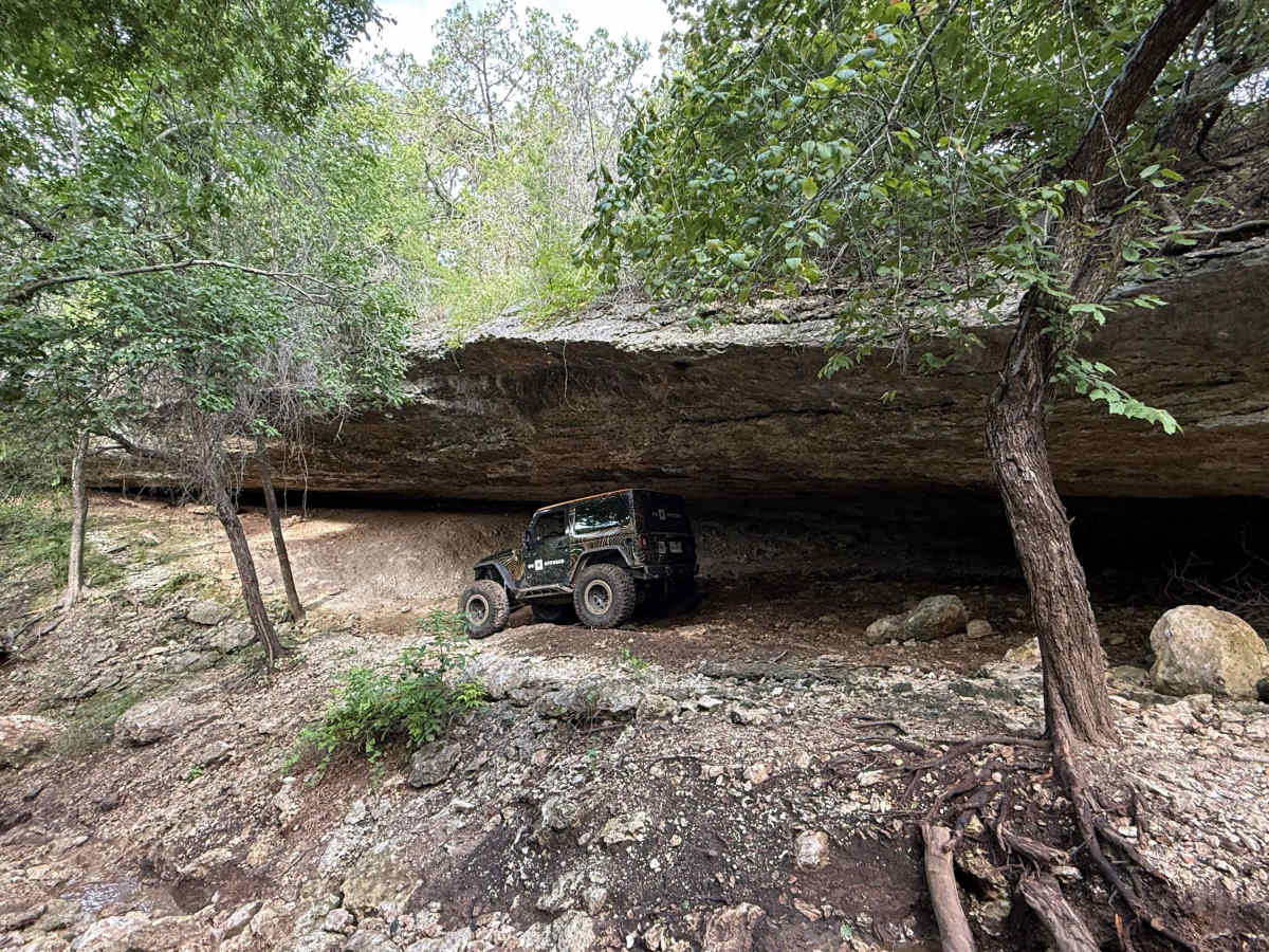 DOMO Quarry Cave Trail photo 2