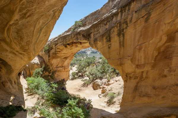 Red Mountain Moonshine Arch